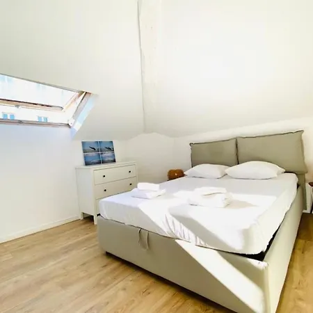 Cosy Apt Just A Step From The Beach 公寓 *